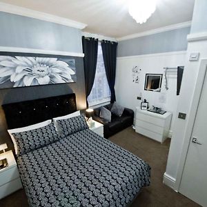Deluxe Zimmer mit Kingsize-Bett